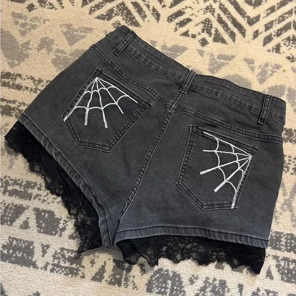 Black Goth Lace Hem Denim Shorts with Web Stitching - Picture 2 of 5
